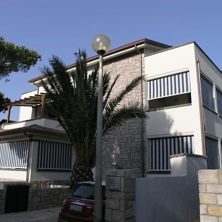 Residence Il Cardellino Сан Винченцо Екстериор снимка