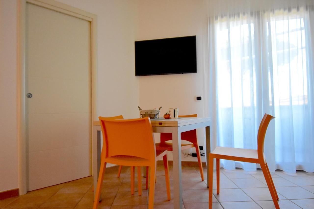 Residence Il Cardellino Сан Винченцо Екстериор снимка